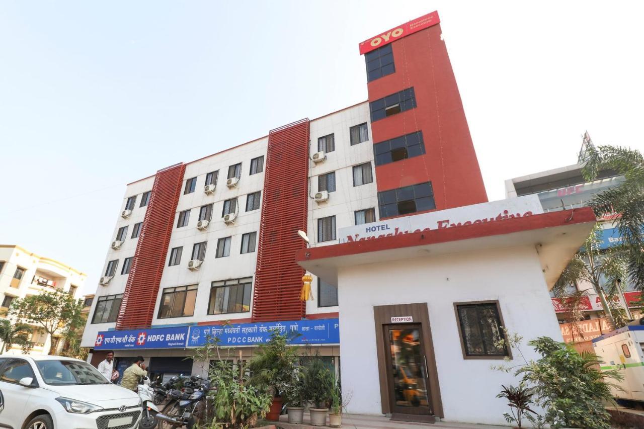 Oyo 10679 Hotel Nanashree Executive Vagholi Esterno foto